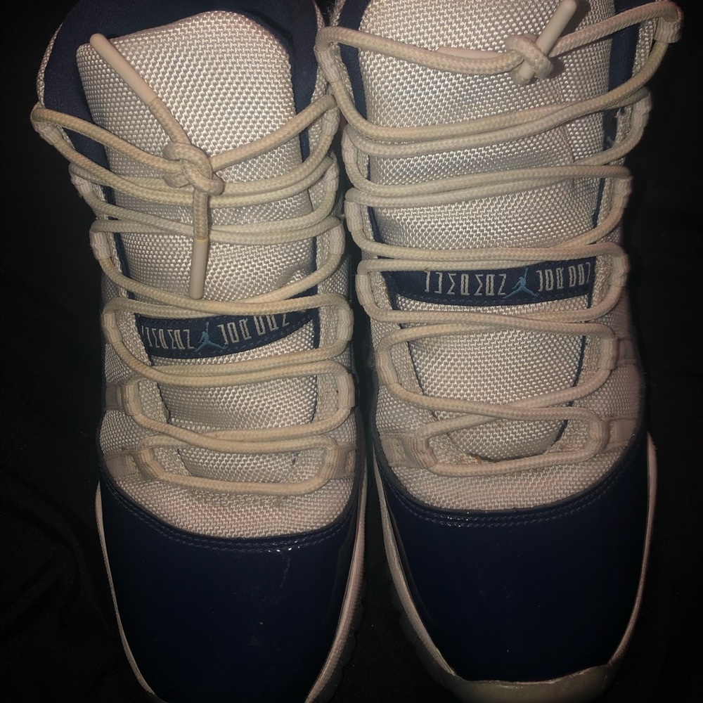 Air Jordan 11, midnight navy boys 6, womens 7.5